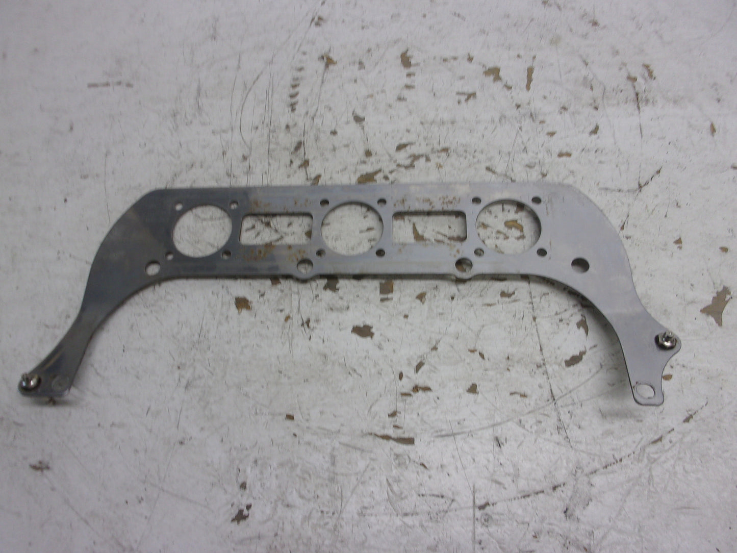 Yamaha WaveRunner 1997-2004 SUV SV GP XL1200 Air Cleaner Bracket 65U-14255-00-00