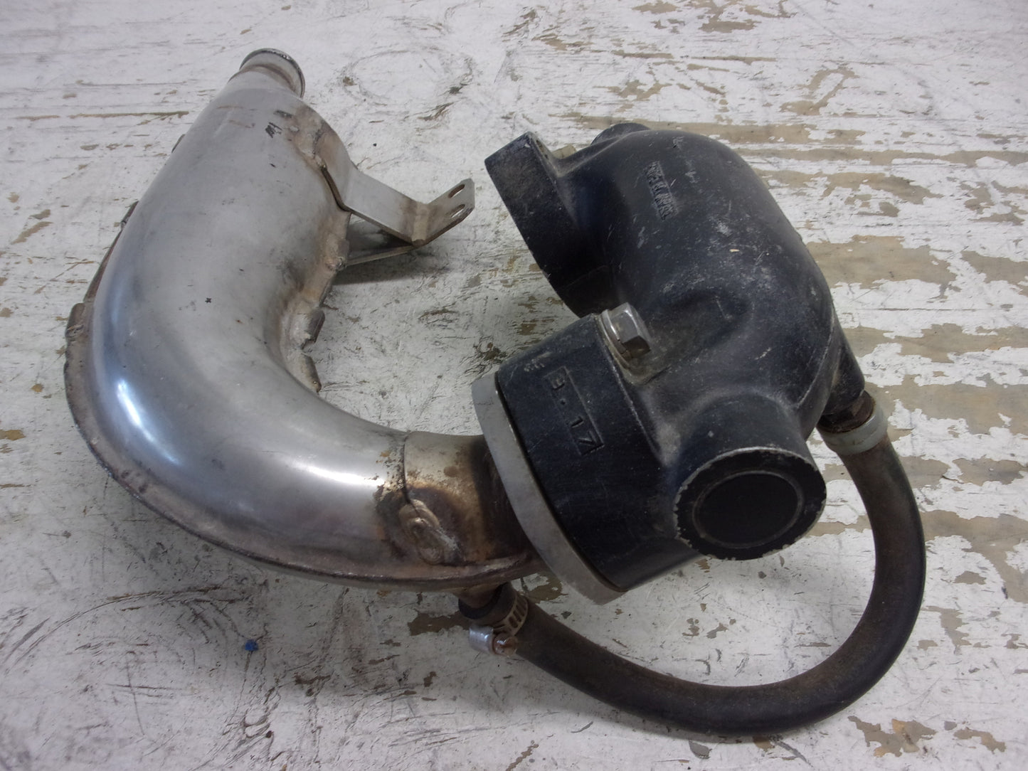 Kawasaki Jet Ski 1976-1992 JS440 OEM Complete Chamber + Pipe 18001-520