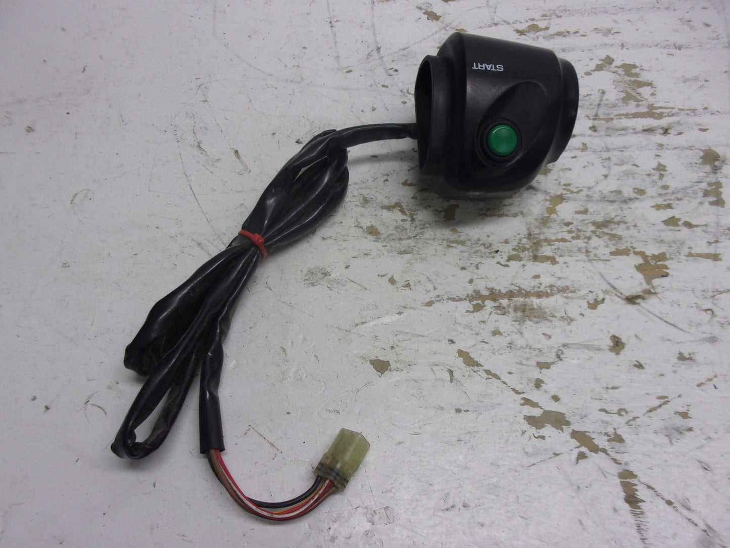 Honda Aquatraxx 2002 F-12 F-12X OEM Start Stop Switch Housing # 35013-HW1-670