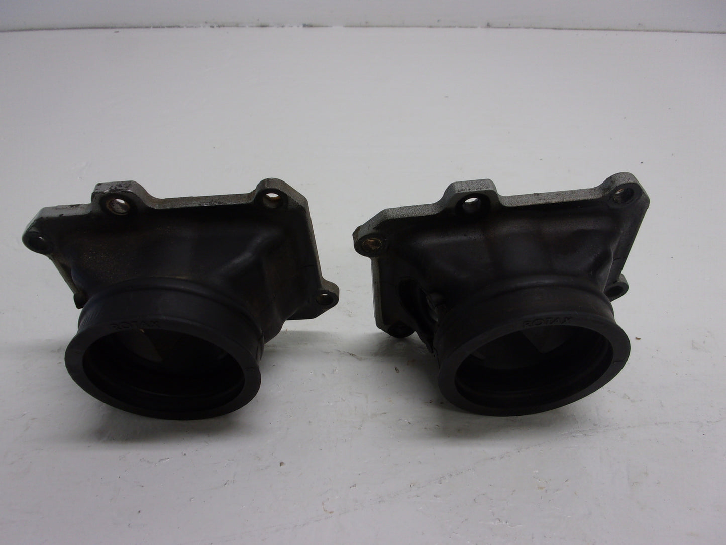 Sea Doo Bombardier 2000-2003 XP GTX RX LRV DI OEM Carburator Adapters 290867890
