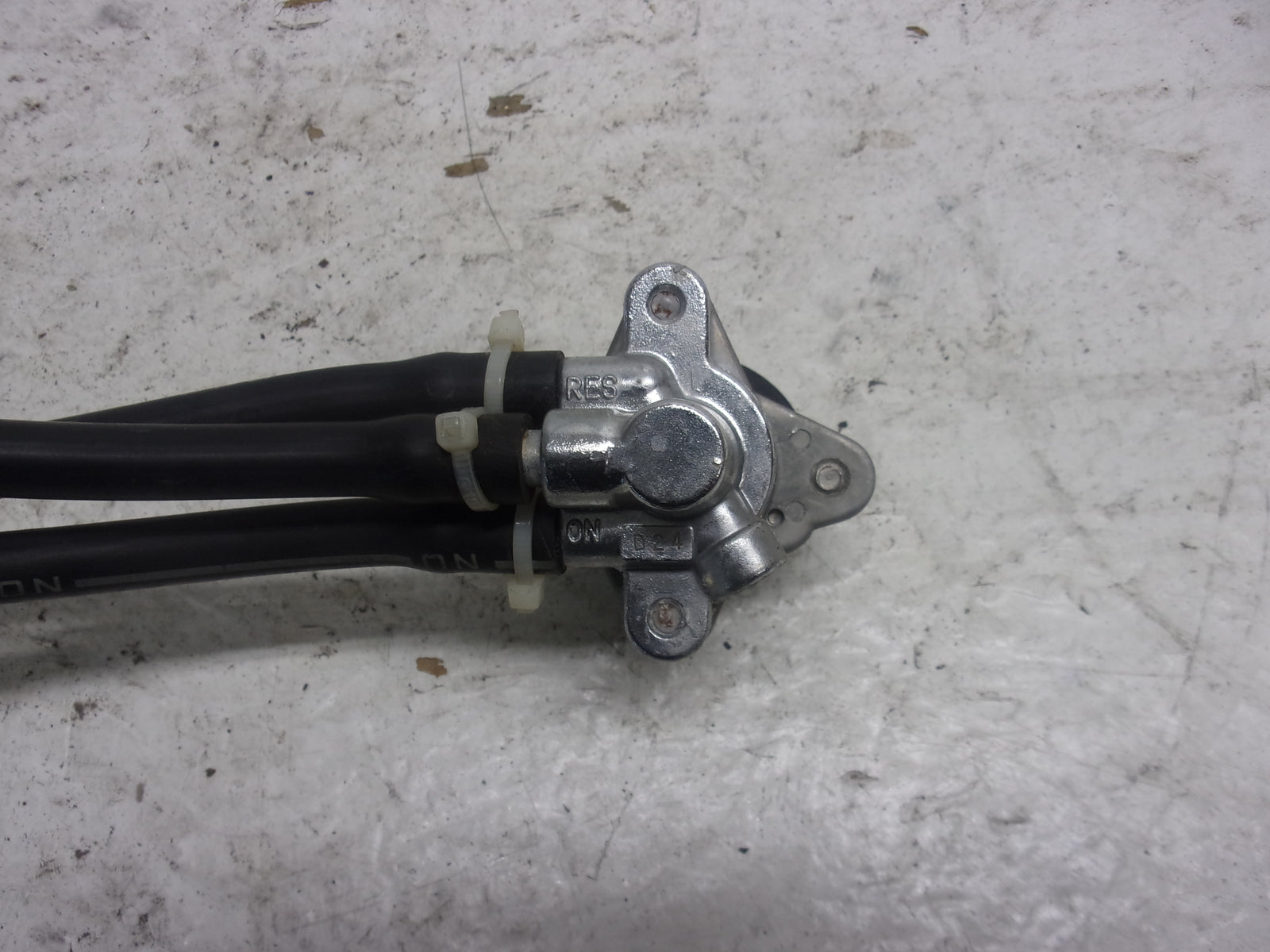 Kawasaki Jet Ski 1992-1995 750SX OEM Fuel Petcock + Fuel Know Set