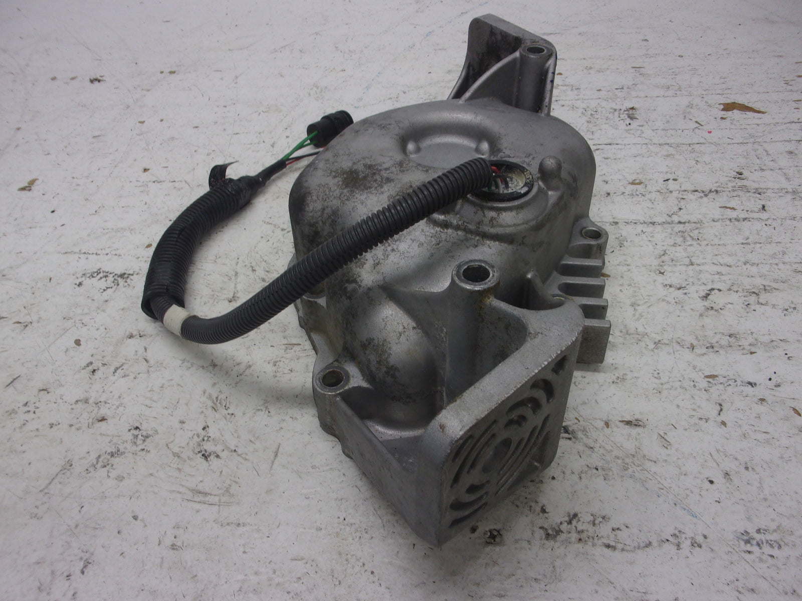 Yamaha Waverunner 2004-2008 FXHO FX1100 Flywheel Cover + Stator 6B6-81337-00-94