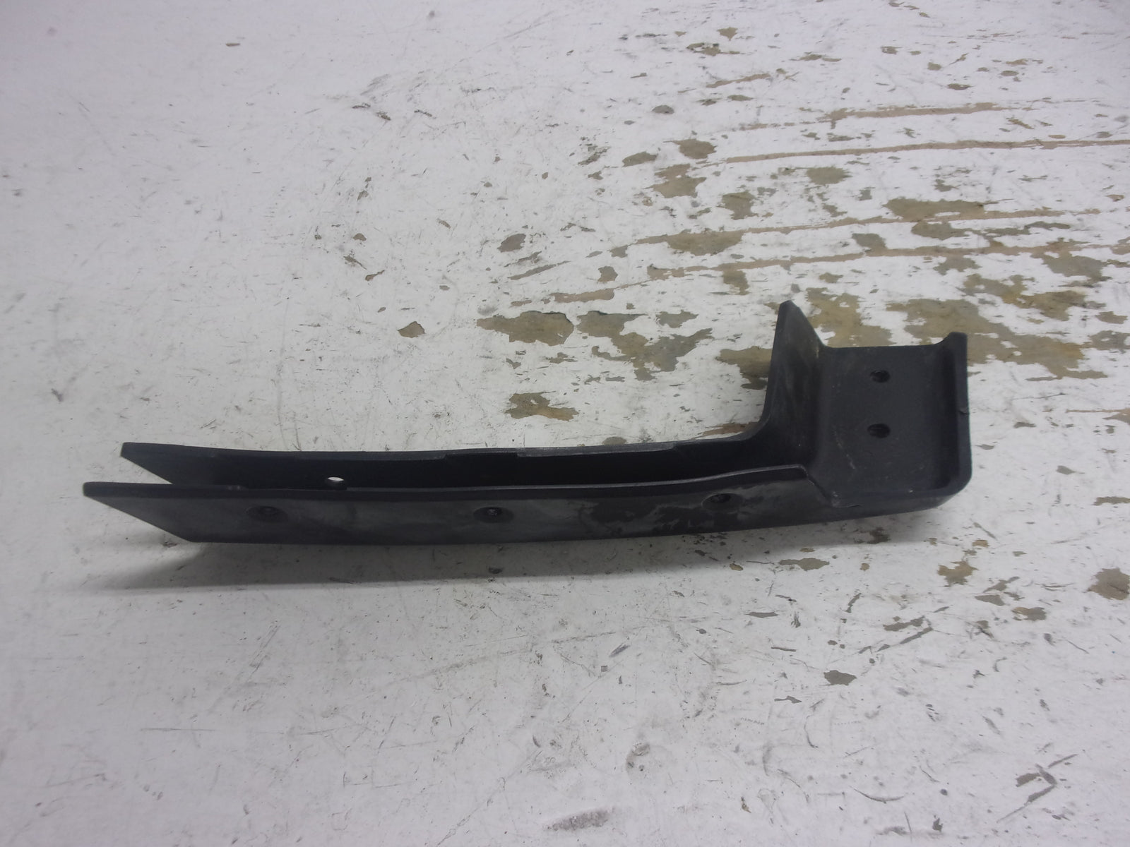 Yamaha 1991-1992  WaveRunner 3 LX OEM Black Right Gunwale Stern EU0-62513-24-00