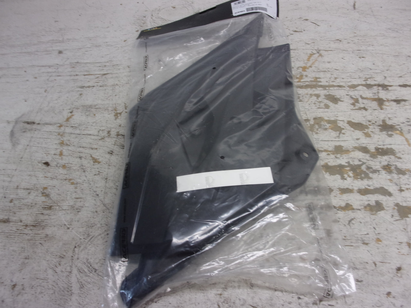 Husqvarna 2014-2017 TC85 NEW Acerbis Tank Spoiler Part# 0022803.090