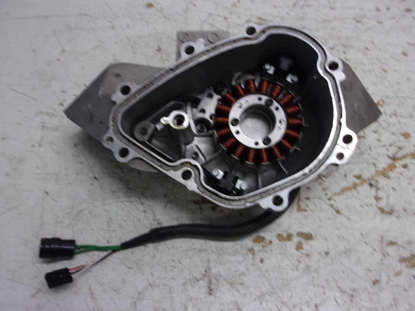 Yamaha Waverunner 2004-2008 FXHO FX1100 Flywheel Cover + Stator 6B6-81337-00-94