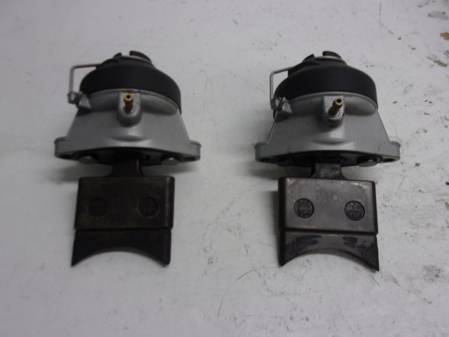 Sea Doo Bombardier 2000-2002 GTX RX LRV DI Exhaust Rave Valve Set # 290854540