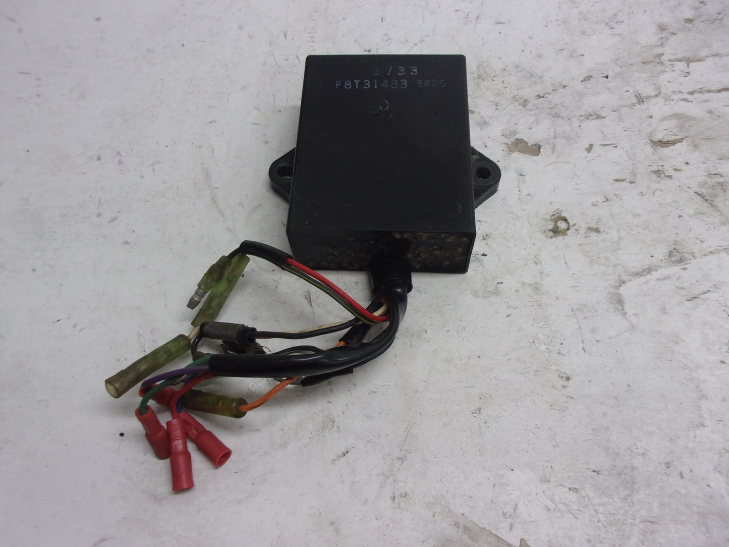 Kawasaki Jet Ski 1992-1995 750SX OEM CDI / Igniter Box Assembly Part# 21119-3733