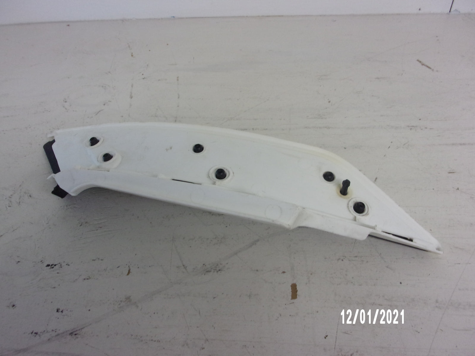 Sea Doo Bombardier PWC 2007-2009 RXP OEM Left Moulding + Knee Pad # 291002462