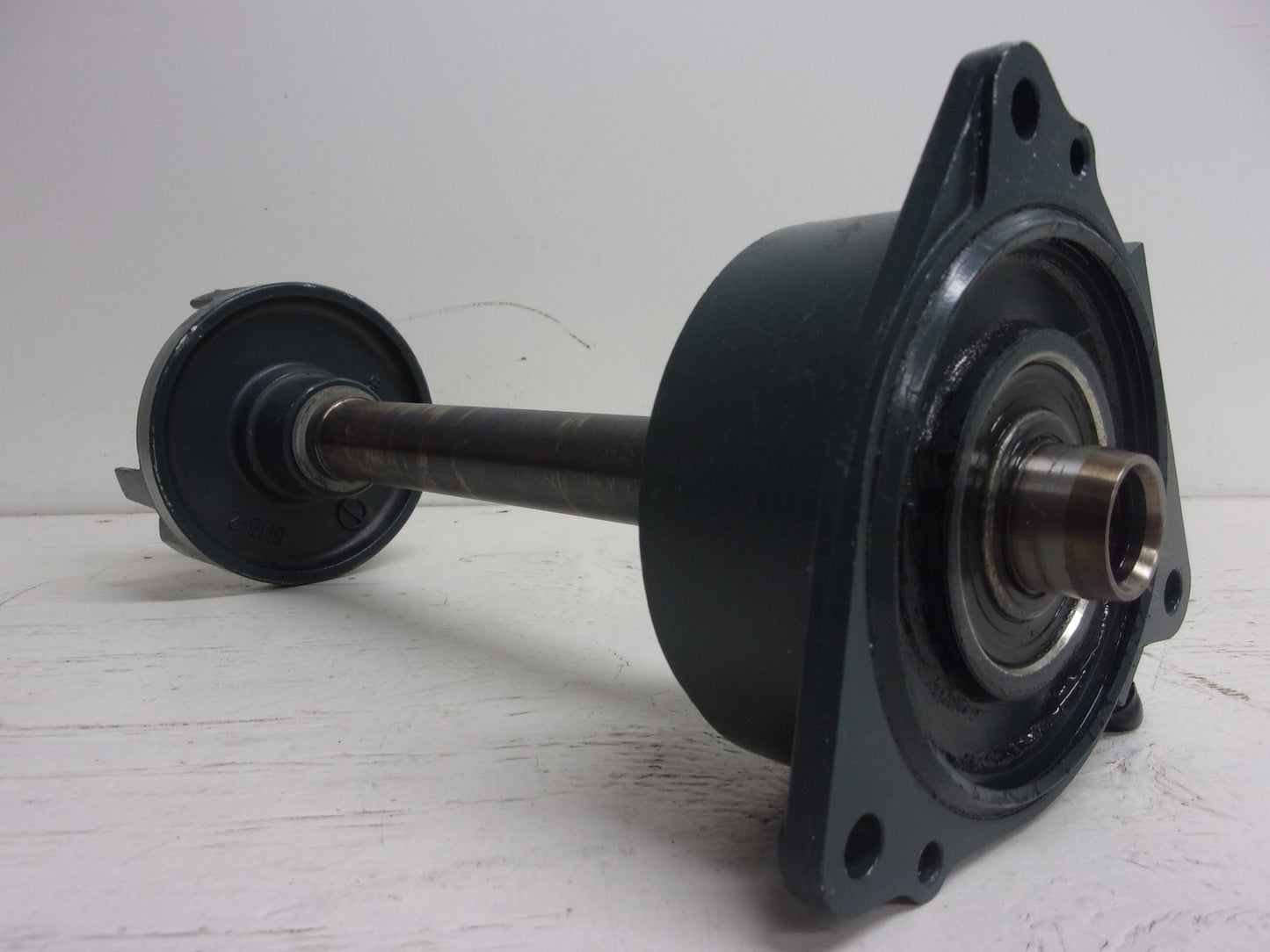 Yamaha Wave Raider 700 701 OEM Mid Shaft + Coupler Assembly 62T