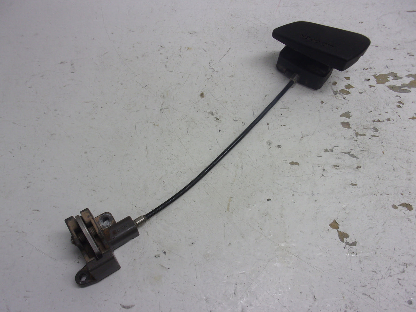 Yamaha Waverunner 2002-2005 FX1000 FX1100 FX140 Hood Latch # F1B-651A1-00-00