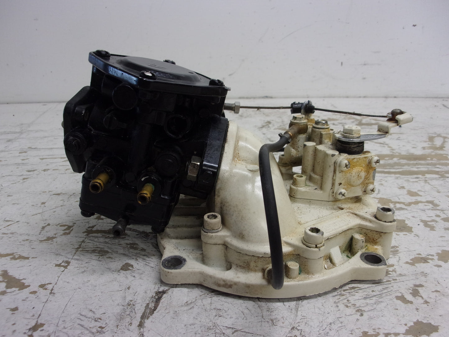 Sea Doo Bombardier 1992-1996 SP GTS 580 Carburetor + Oil Pump Flange # 270500152