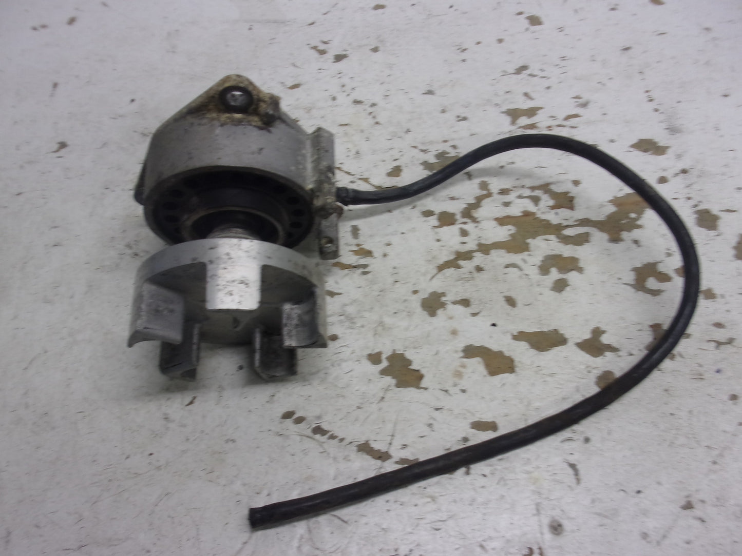 Yamaha Waverunner 2005 FX HO OEM Bearing Housing + Coupler Part# 61X-45332-03-94