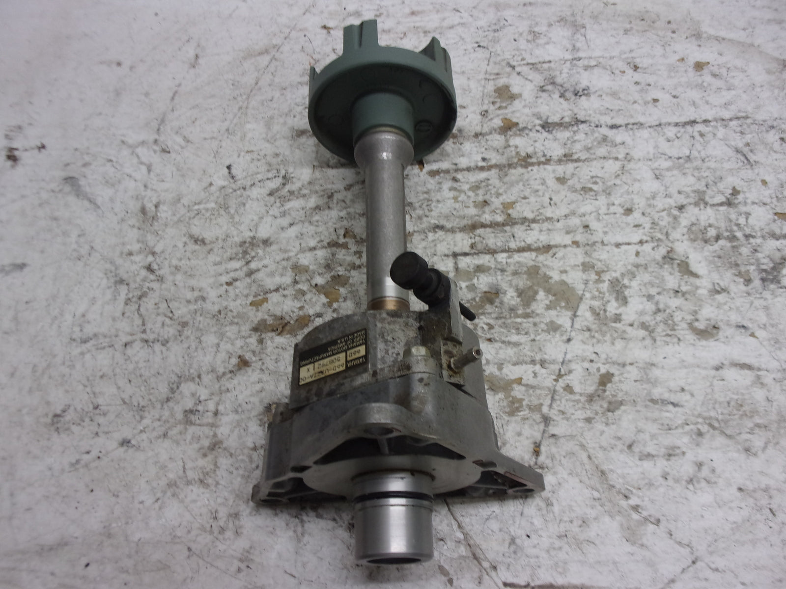 Yamaha WaveRunner 1999 XL 760 OEM Bearing Housing + Coupler Part 65U-45332-00-94