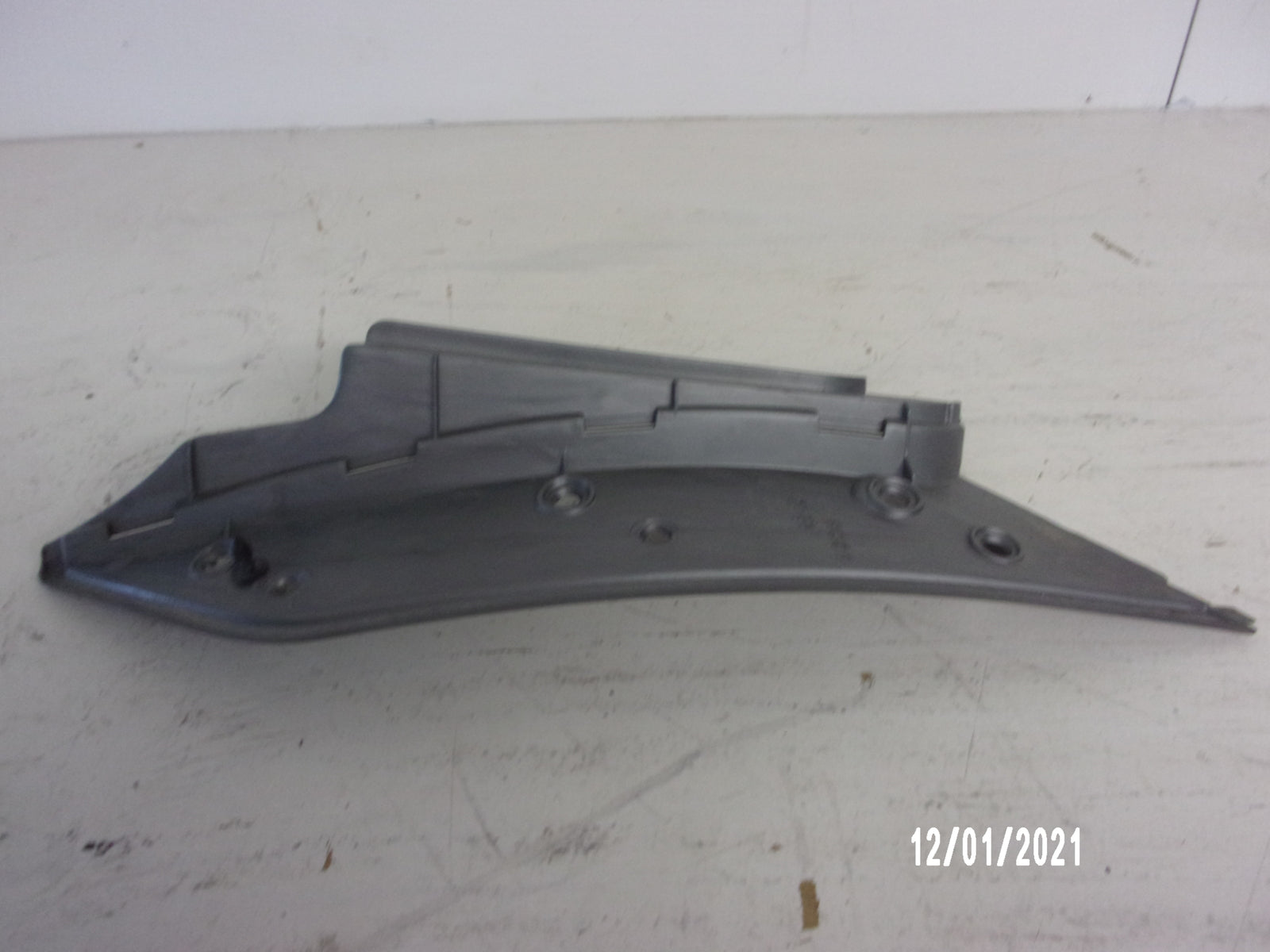 Sea Doo Bombardier PWC 2004 RXP OEM Left Hand Metallic Moulding # 291002004
