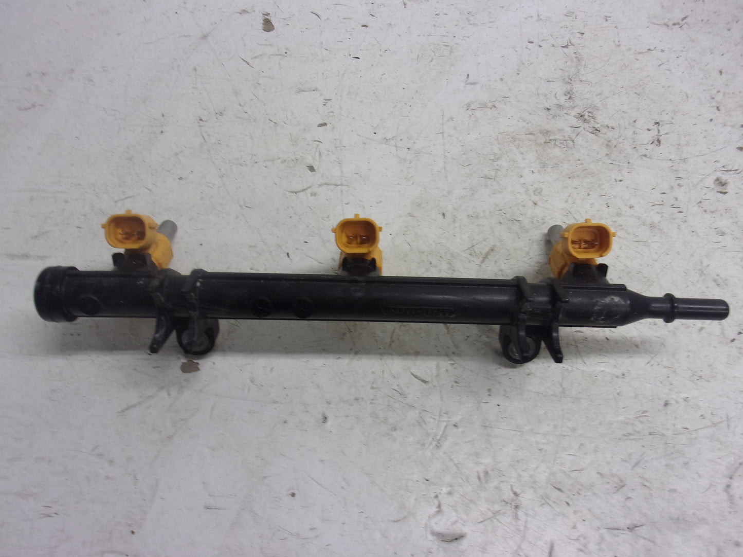 Yamaha 2016-2017 VX V1 EX Barely Used OEM Fuel Rail + Injectors 6EY-13761-00-00