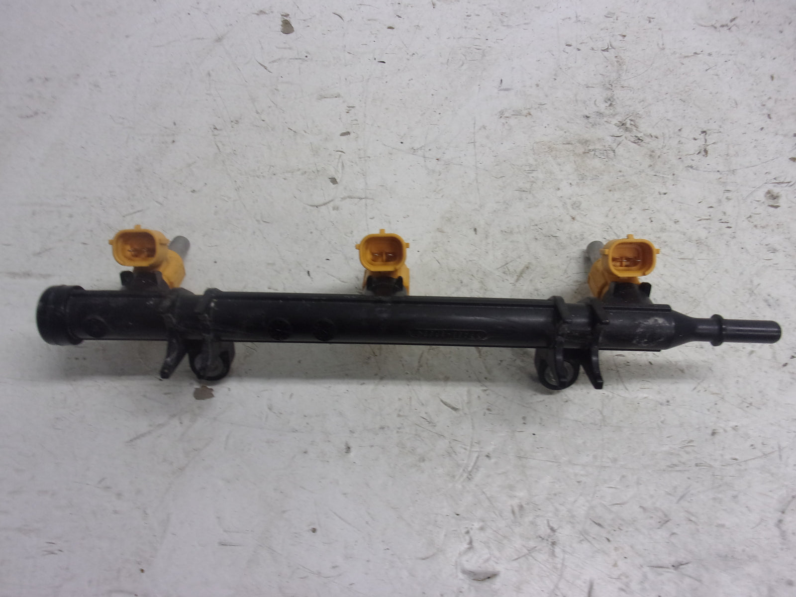 Yamaha 2016-2017 VX V1 EX Barely Used OEM Fuel Rail + Injectors 6EY-13761-00-00