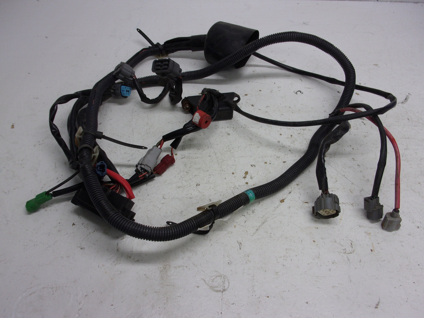 Honda PWC Aquatraxx 2004-2007 F-12 F-12X OEM Frame Wire Harness # 32100-HW1-690