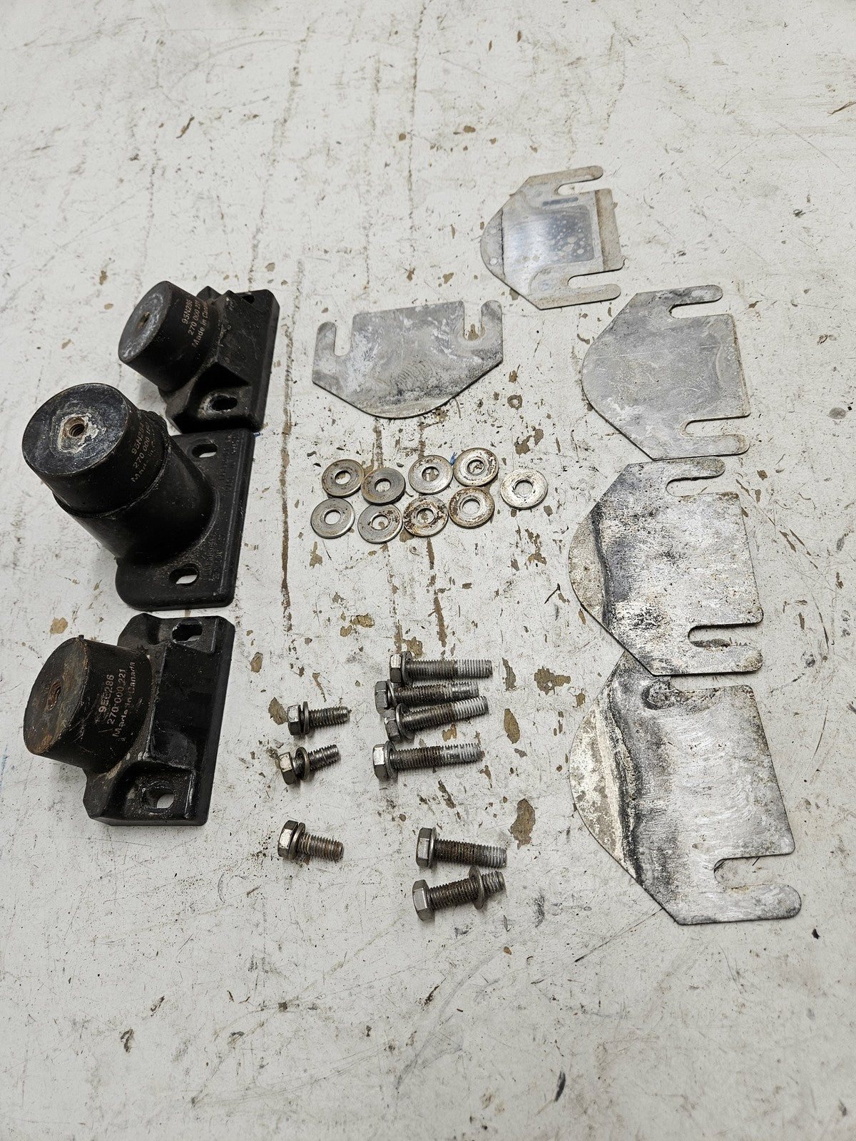 Sea Doo Bombardier PWC 1996 GSX GTX XP Engine Mount Set # 270000222