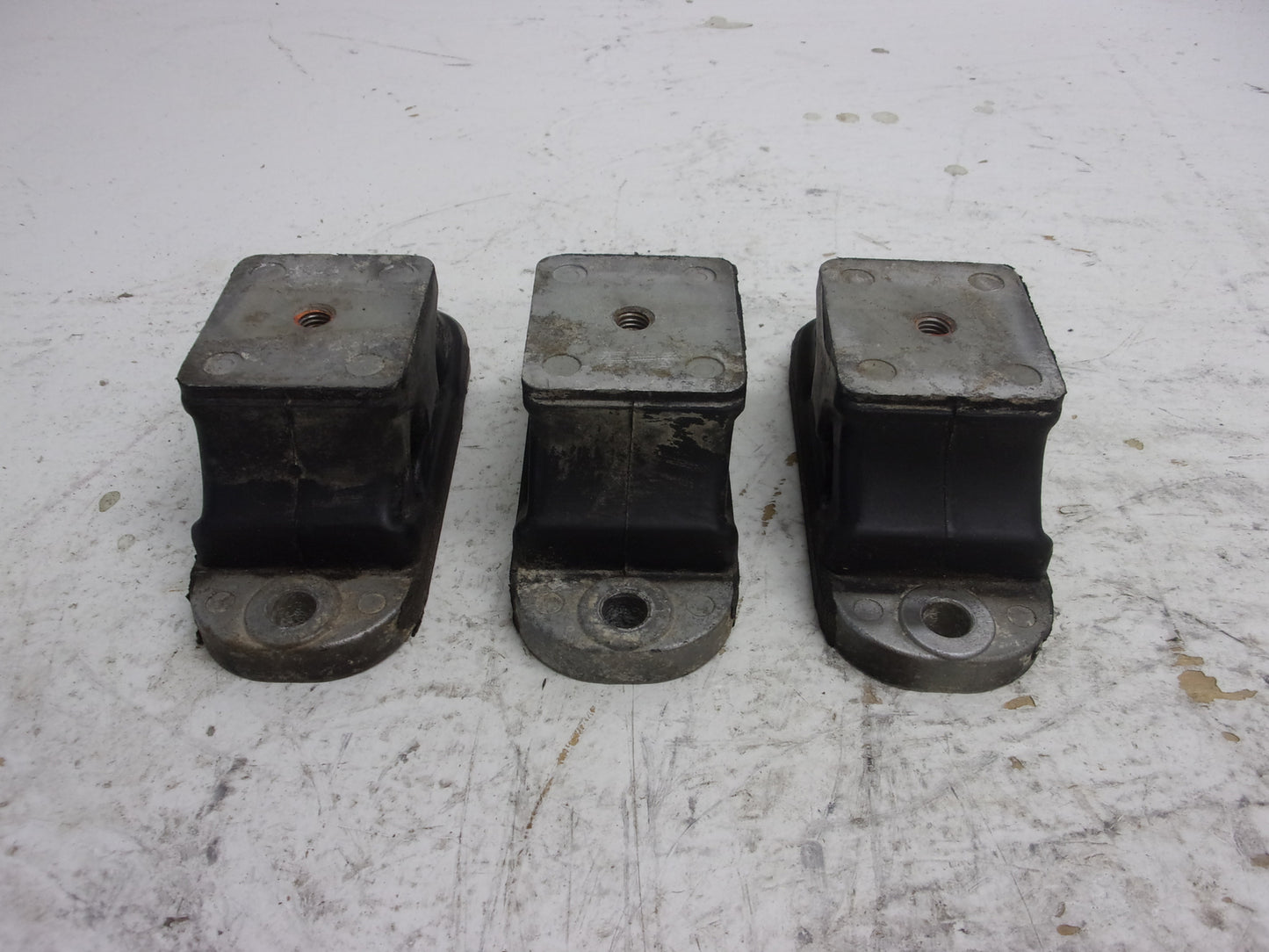 Yamaha WaveRunner 2002-2016 VXS VXR V1 FX GP OEM Motor Mount Set 67X-44517-10-94