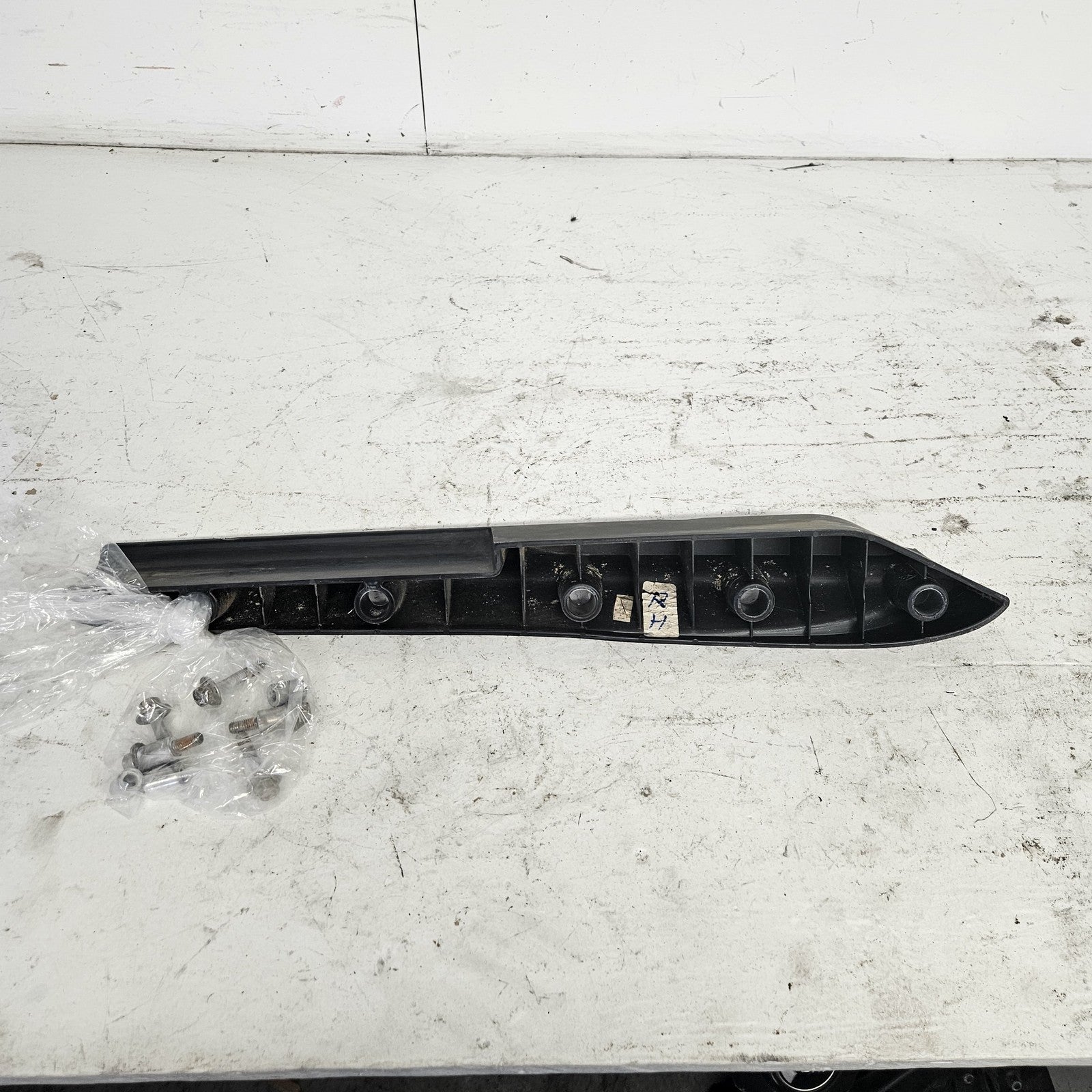 Yamaha WaveRunner 2004-2022 FX VX VXS VXR GP OEM Right Sponson # F1S-U883P-01-00