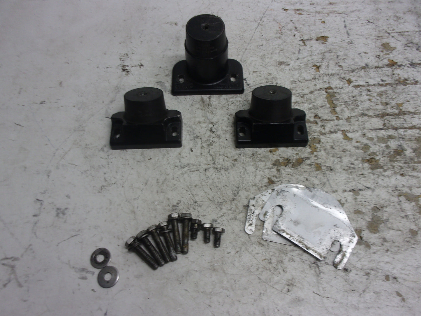 Sea Doo Bombardier 1998 GSX SPX OEM Complete Engine Mount Set Part# 270000353