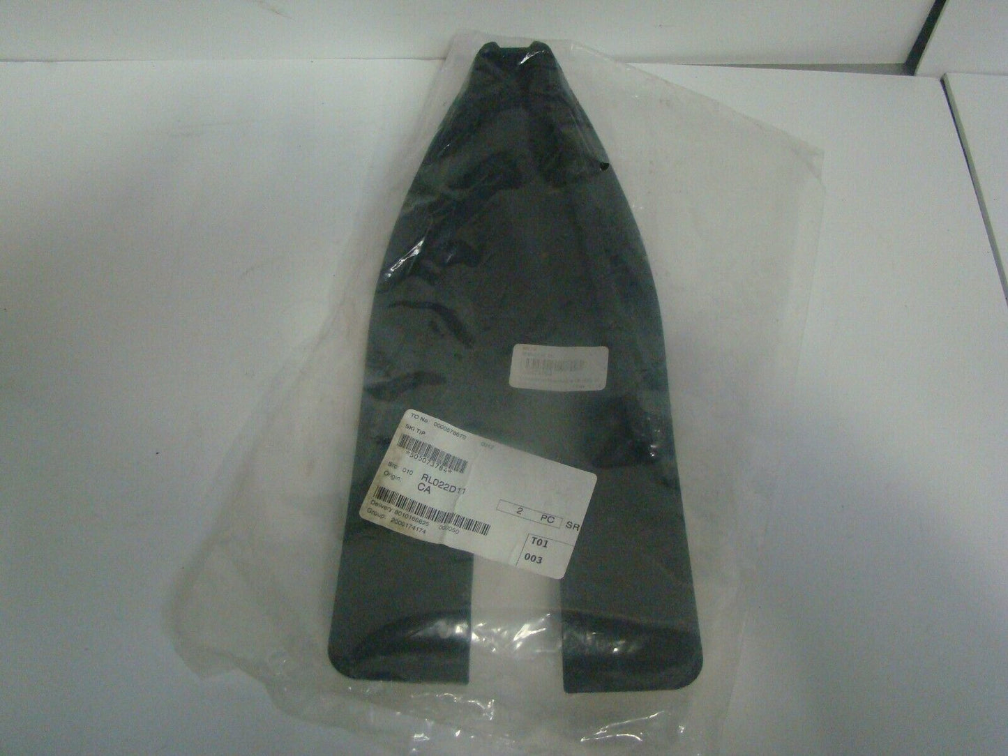 Ski-Doo Snowmobile 2015-2018 Freeride / Summit New Black Ski Tip Part# 505073784