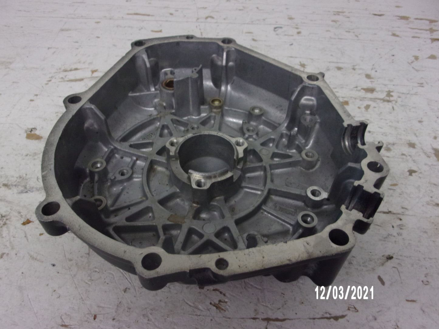 Yamaha WaveRunner PWC 1998-2003 SUV SV GP XL OEM Flywheel Cover 65U-81337-00-8P