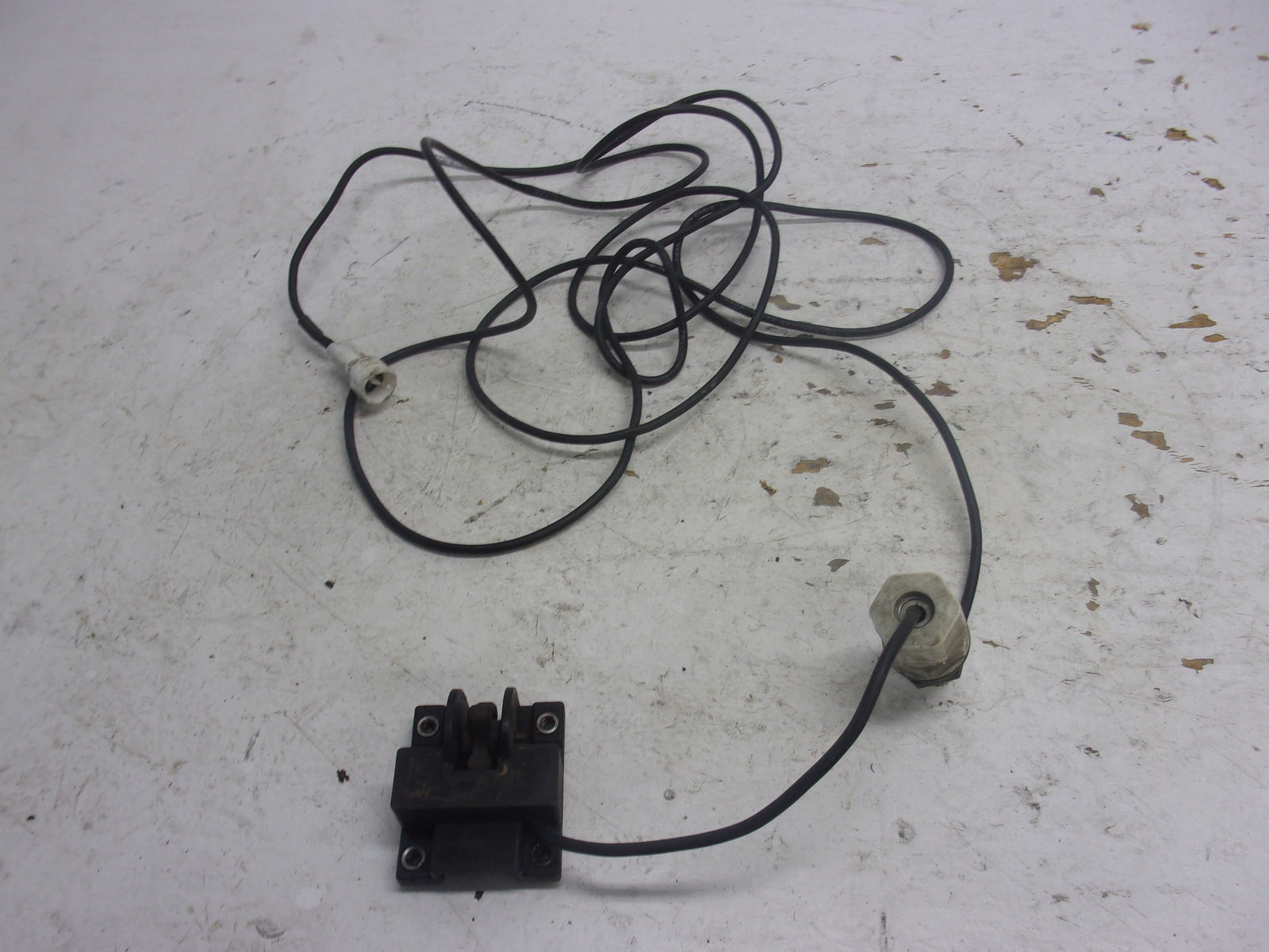Yamaha 1995-1998 Wave Venture/Raider XL OEM Speed Sensor Part# GJ1-U8K31-01-00