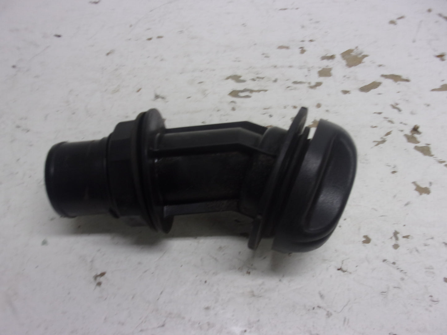 Sea Doo Bombardier 2012-2020 Wake RXP RXT GTI GTR GTX Fuel Neck + Cap 275500845