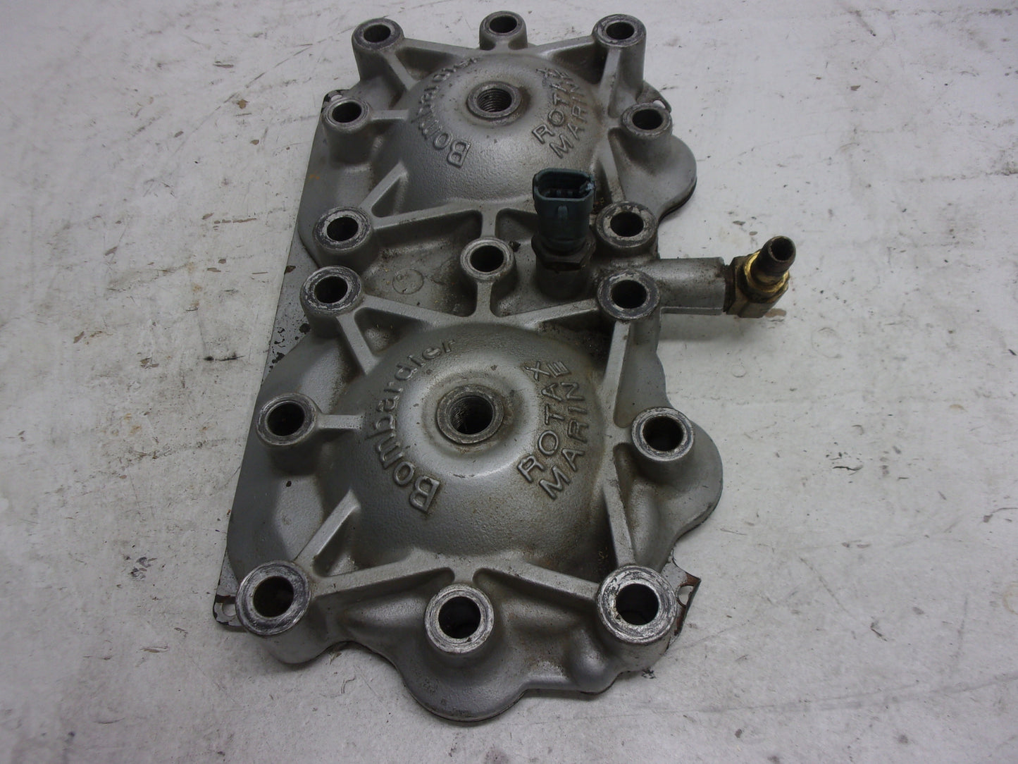 Sea Doo Bombardier 2000-2002 XP GTX RX LRV OEM Silver Cylinder Head # 290923921