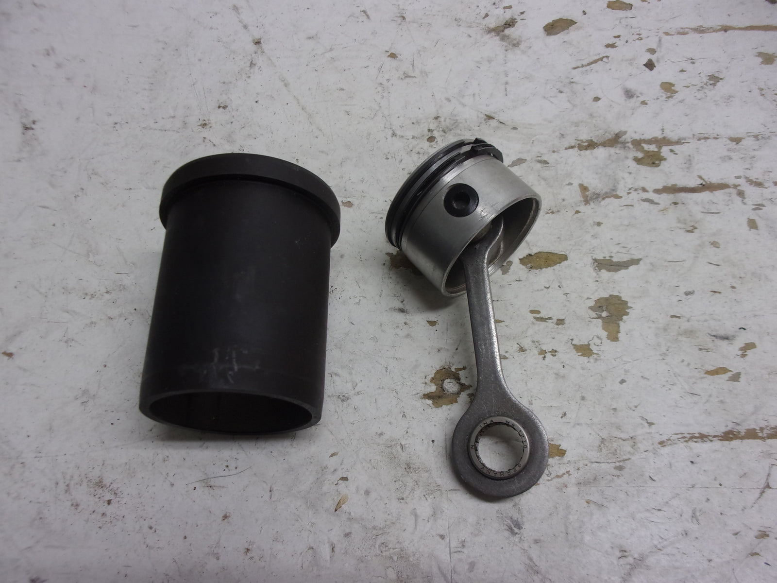 Sea Doo Bombardier 00-03 GTX DI RX DI LRV Compressor Sleeve + Piston # 290923910