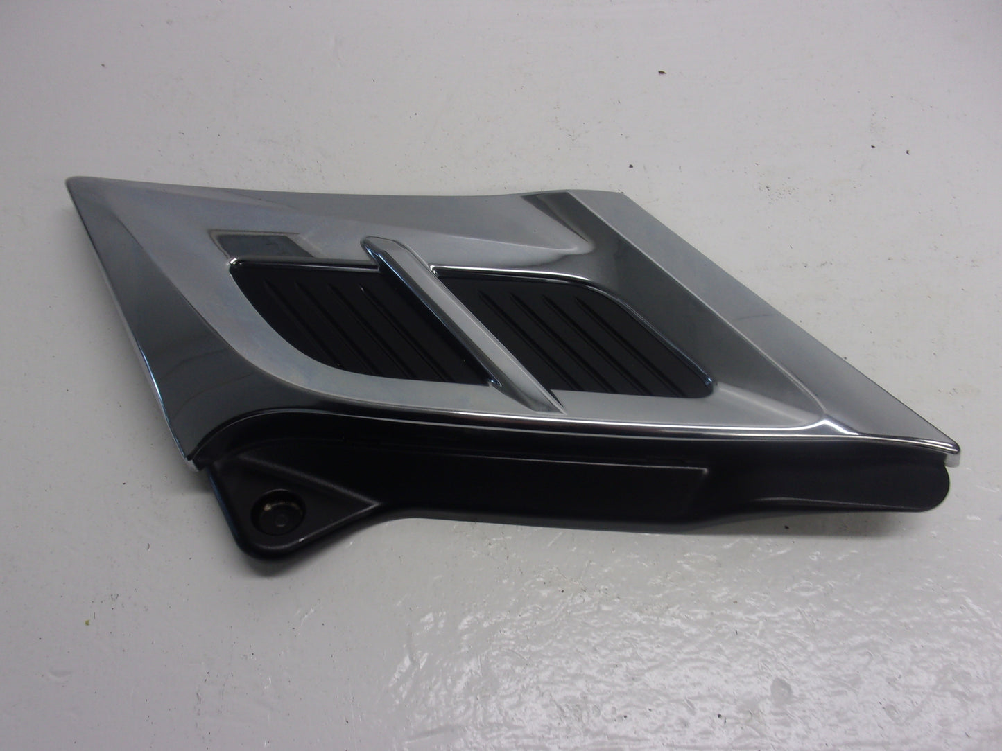 Yamaha WaveRunner 2012-2018 FX Cruiser SHO1.8 Right Chrome Trim F2S-U370K-00-00