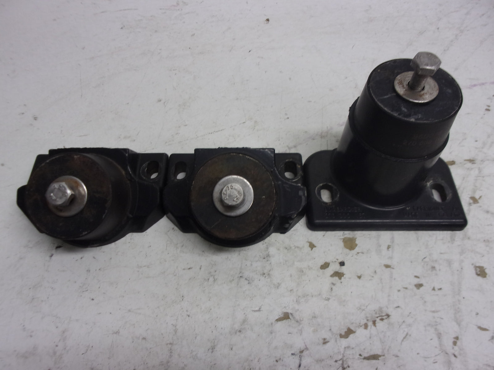 Sea Doo Bombardier PWC 1996 GSX GTX XP Engine Mount Set # 270000220