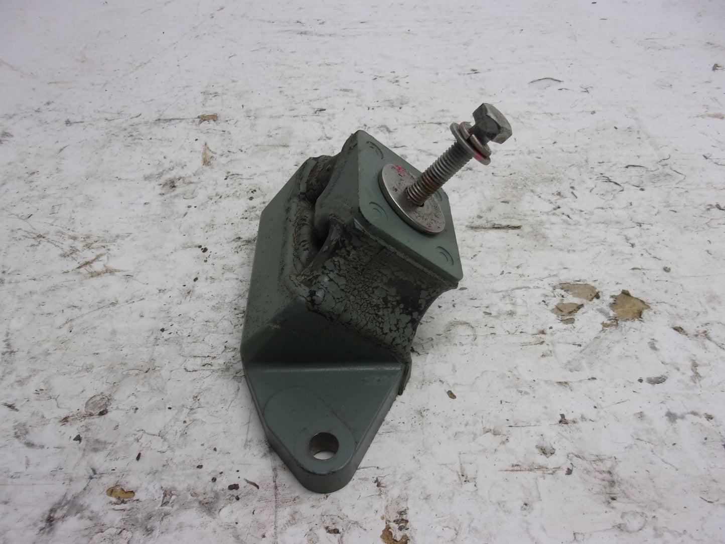 Yamaha Waverunner 1999-2001 XL 1200 OEM Engine Mount Set Part# 66V-44517-00-8P