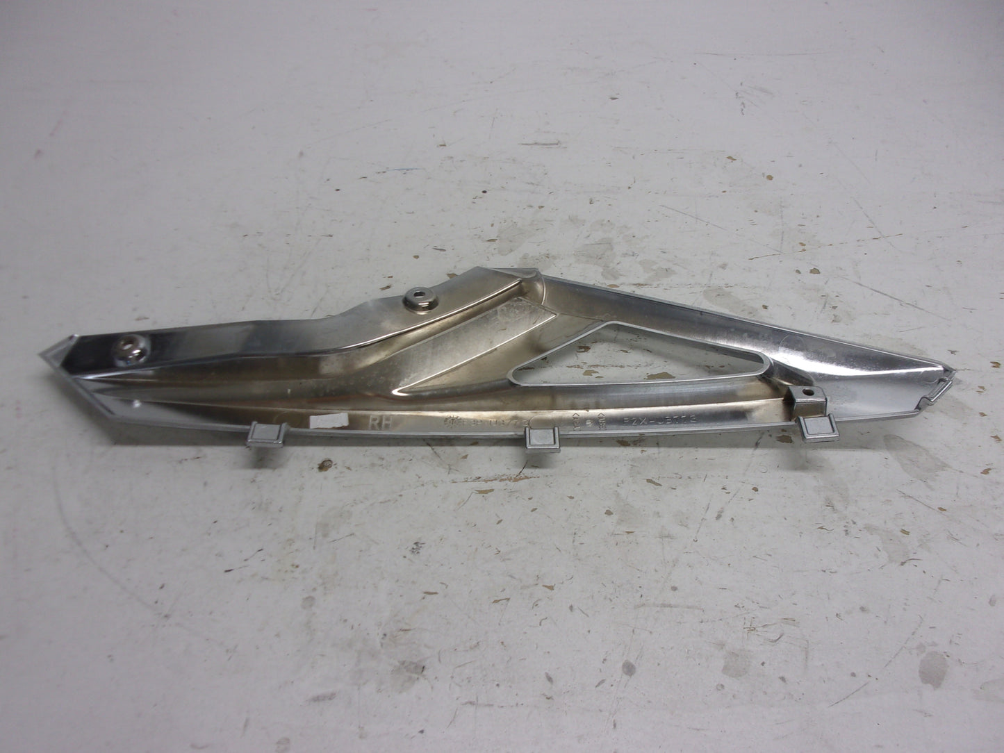 Yamaha WaveRunner 2015-2019 VX VXS VXR OEM Chrome RH Side Trim F2X-U377G-00-00