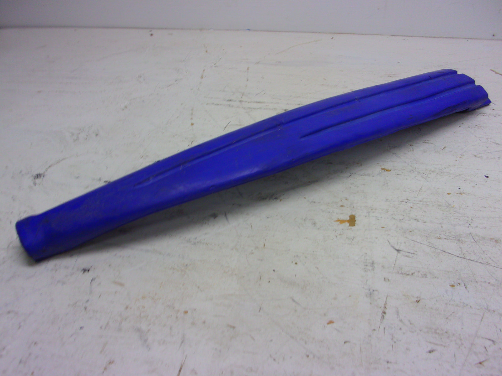 Yamaha Waverunner 1995-1997 WR3 650 OEM Blue Right Side Bumper GE1-U251C-41-00