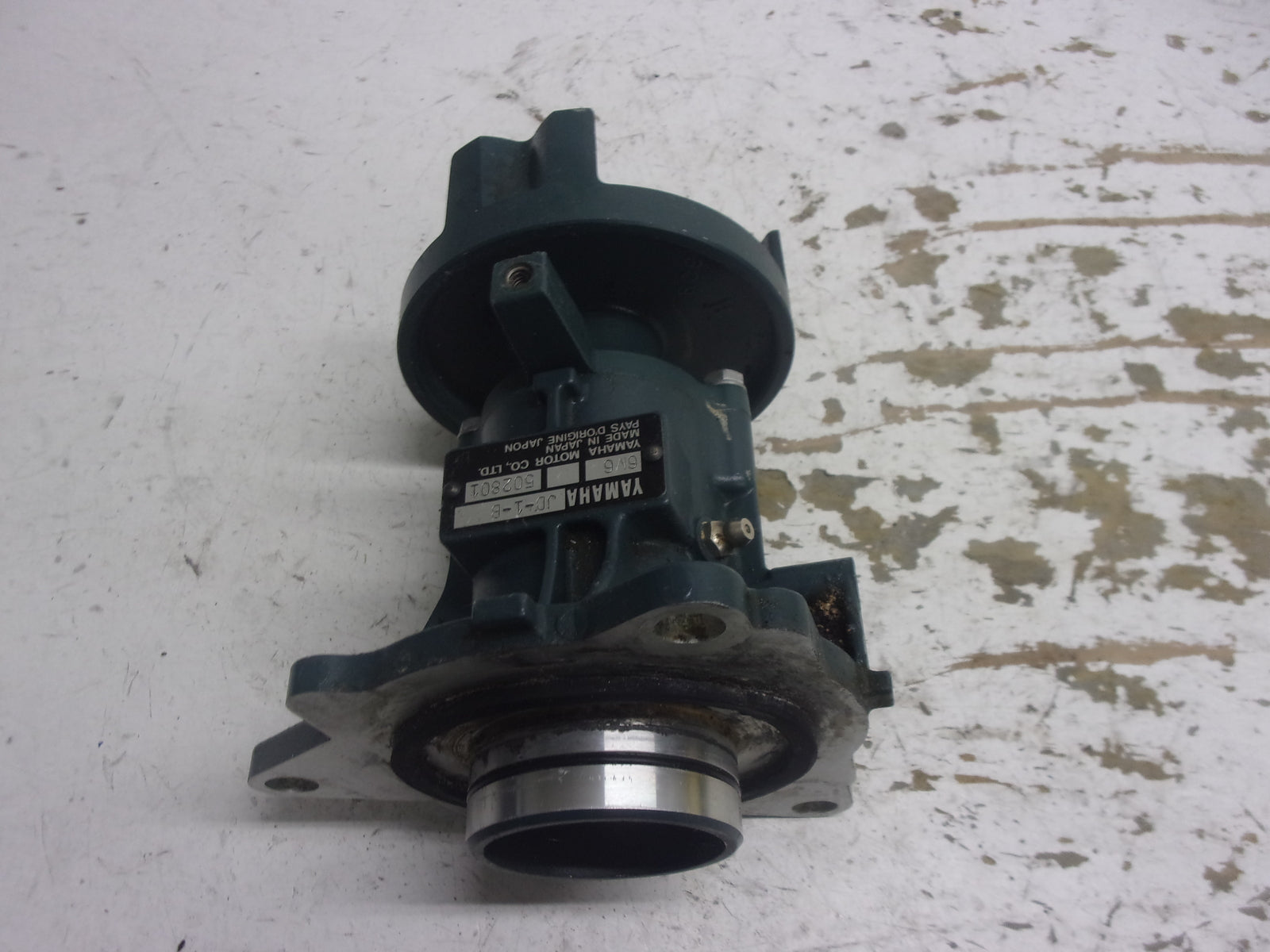 Yamaha 1989-1991 WaveRunner / Jammer Bearing Housing + Coupler # 6K8-45331-00-94
