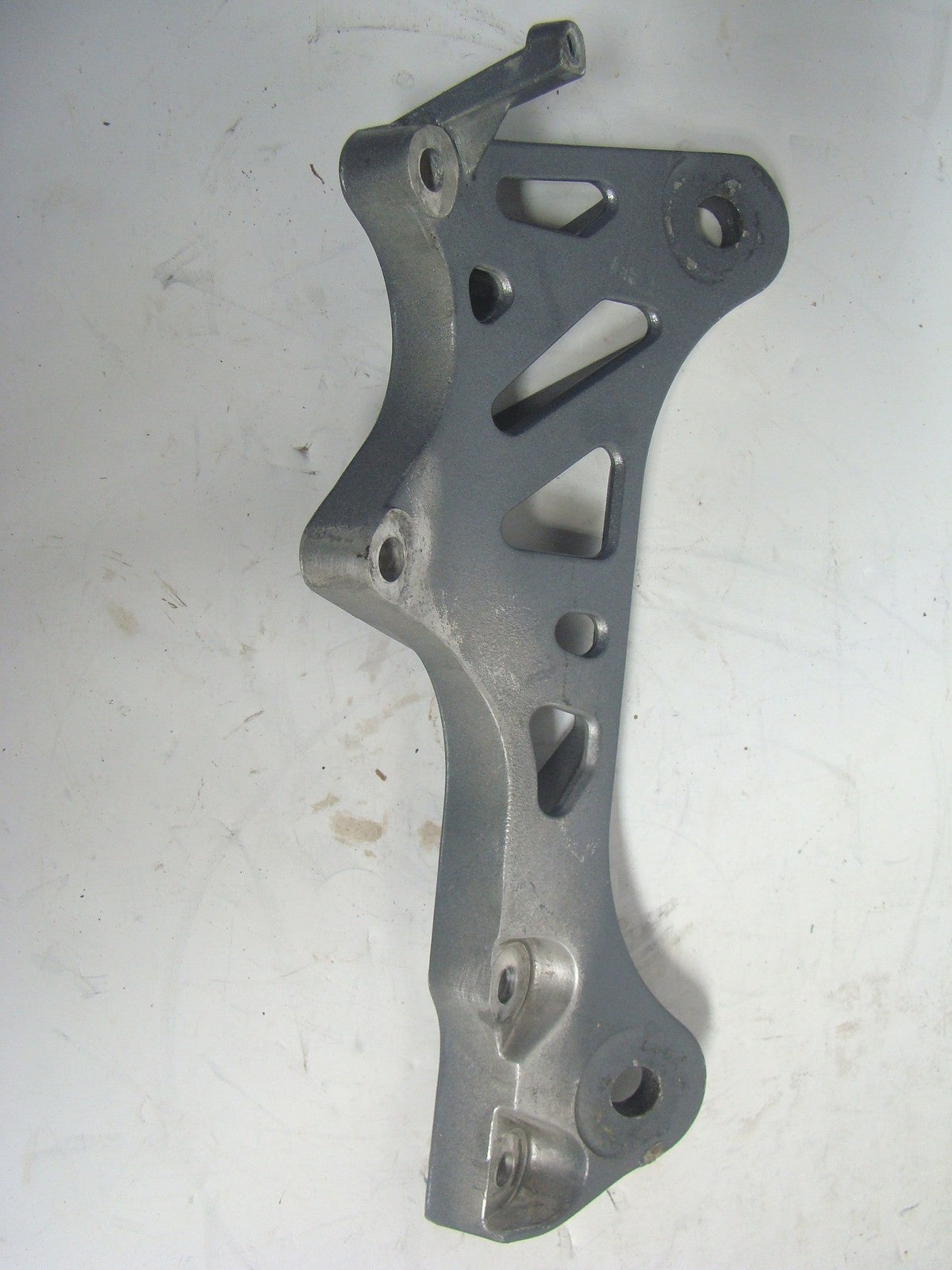Yamaha Waverunner 2004 XL 700 Front Upper Engine Bracket Part# 6R7-21415-01-00