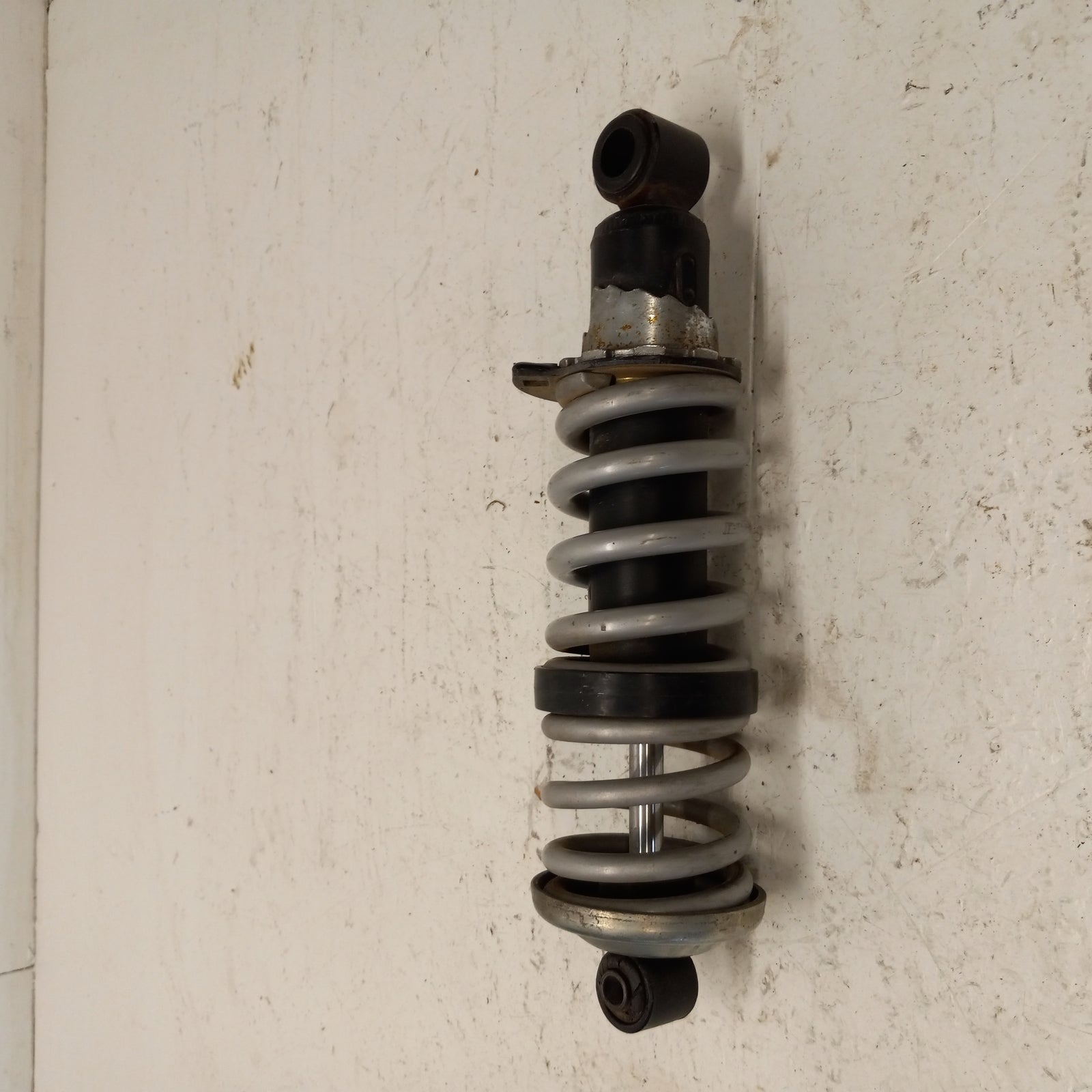 Can-Am Roadster 2008-2011 GS RS OEM Complete Rear Shock Assembly Part# 706000411