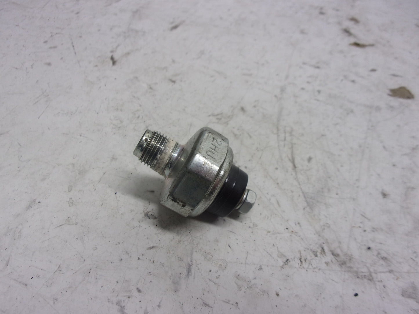 Yamaha Waverunner 2002-2021 VX V1 FX HO OEM Oil Pressure Sensor 68V-82504-00-00