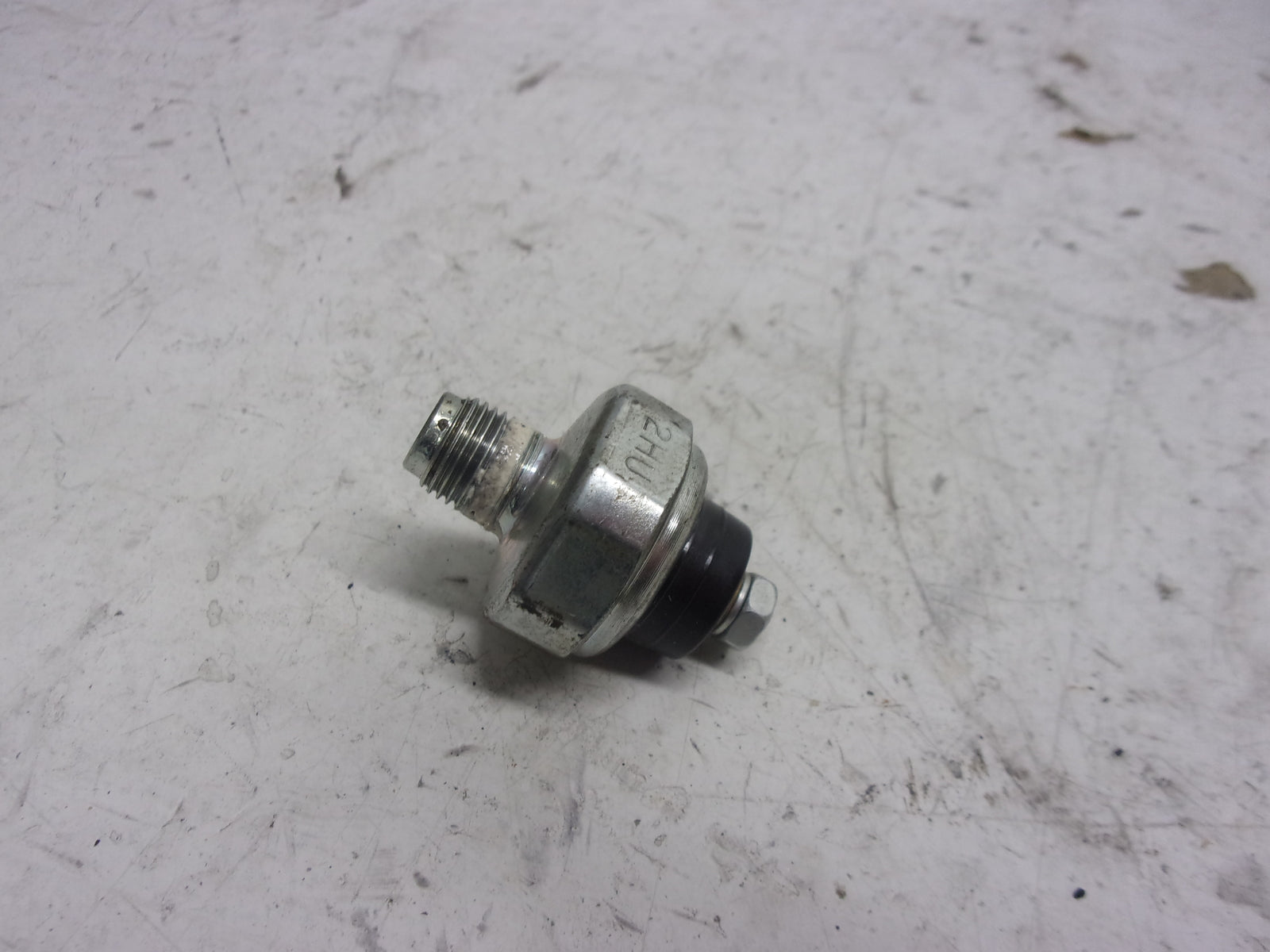 Yamaha Waverunner 2002-2021 VX V1 FX HO OEM Oil Pressure Sensor 68V-82504-00-00