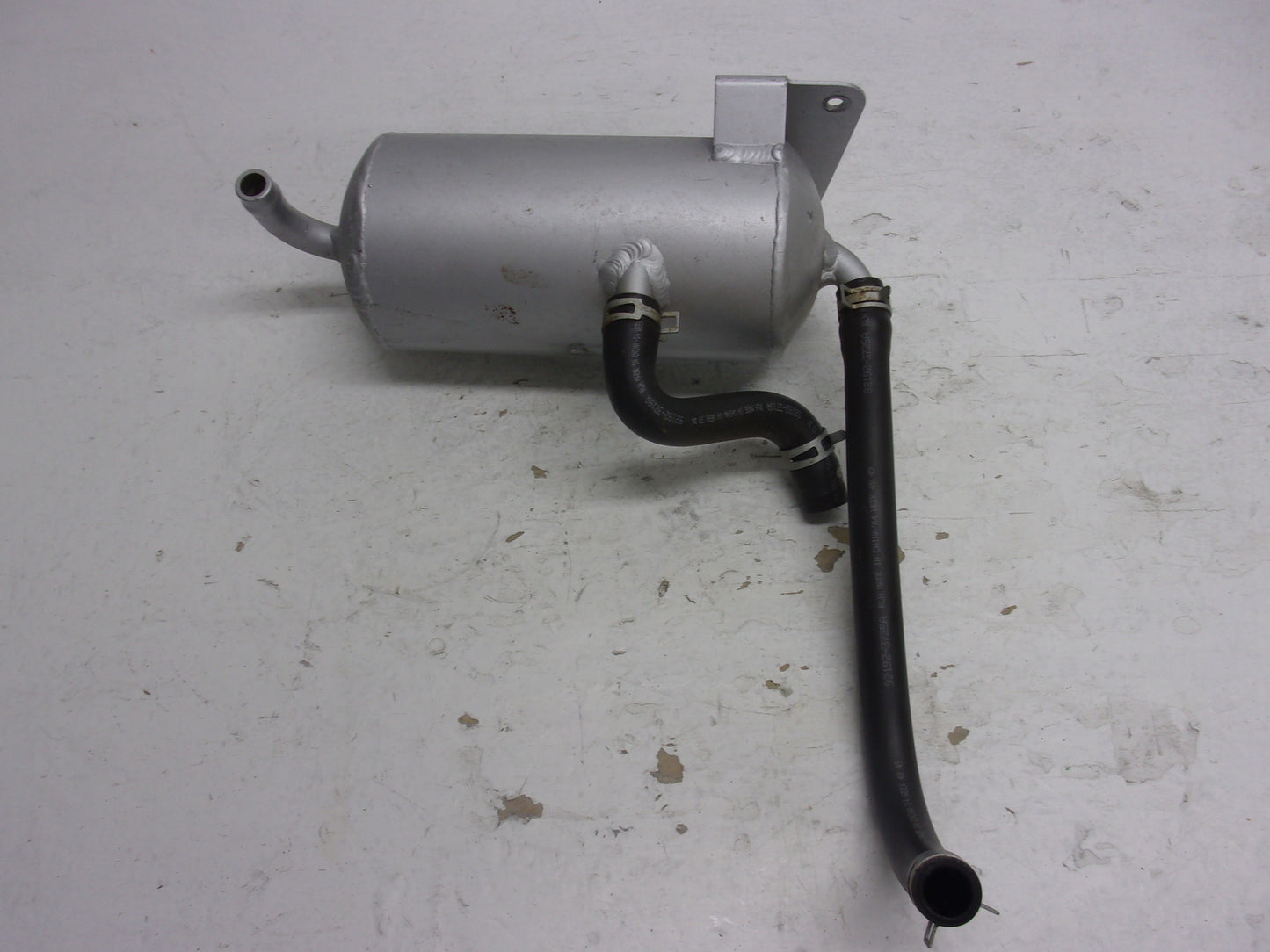Kawasaki Jet Ski 2004-2017 STX-12F/15F Ultra OEM Oil Tank Assembly # 52001-3738