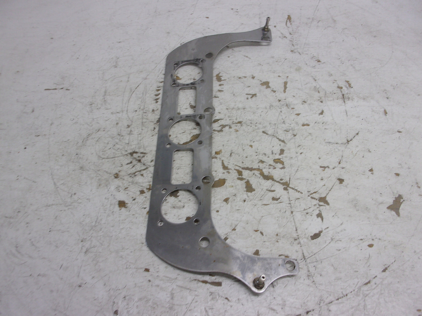 Yamaha WaveRunner 1997-2004 SUV SV GP XL1200 Air Cleaner Bracket 65U-14255-00-00