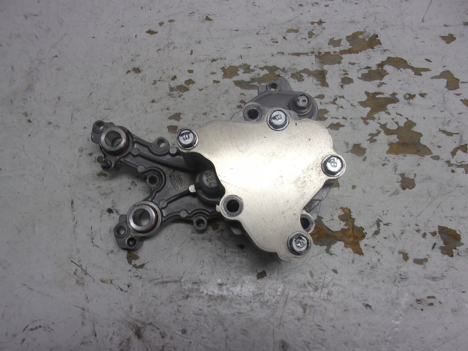 Yamaha Waverunner 2004-2005 FX HO FX Cruiser OEM Oil Pump Part# 6B6-13300-00-00