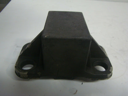 Yamaha 1999-2004 XL 700 WaveVenture 700 760 Upper Mount Stopper 63N-44532-01-00