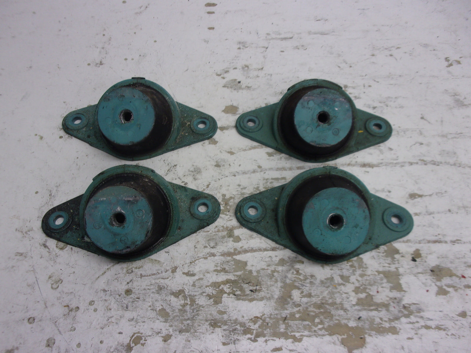 Kawasaki Jet Ski 1995-2006 STS STX Ultra  ZXI OEM Engine Mount Set 92160-3838