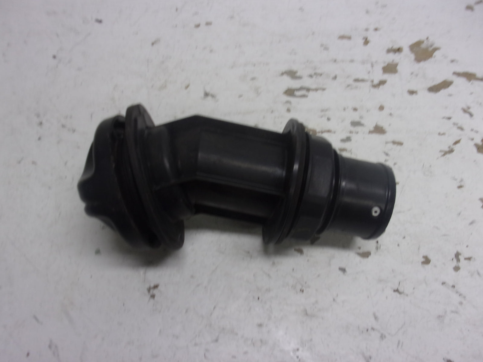 Sea Doo Bombardier 2012-2020 Wake RXP RXT GTI GTR GTX Fuel Neck + Cap 275500845