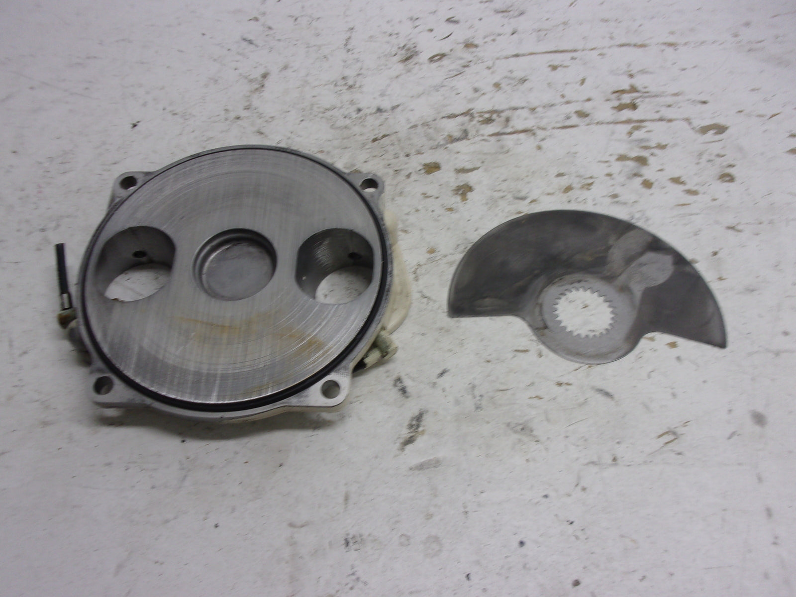Sea Doo Bombardier 1995 XP 800 OEM Rotary Valve Cover Part# 290810731