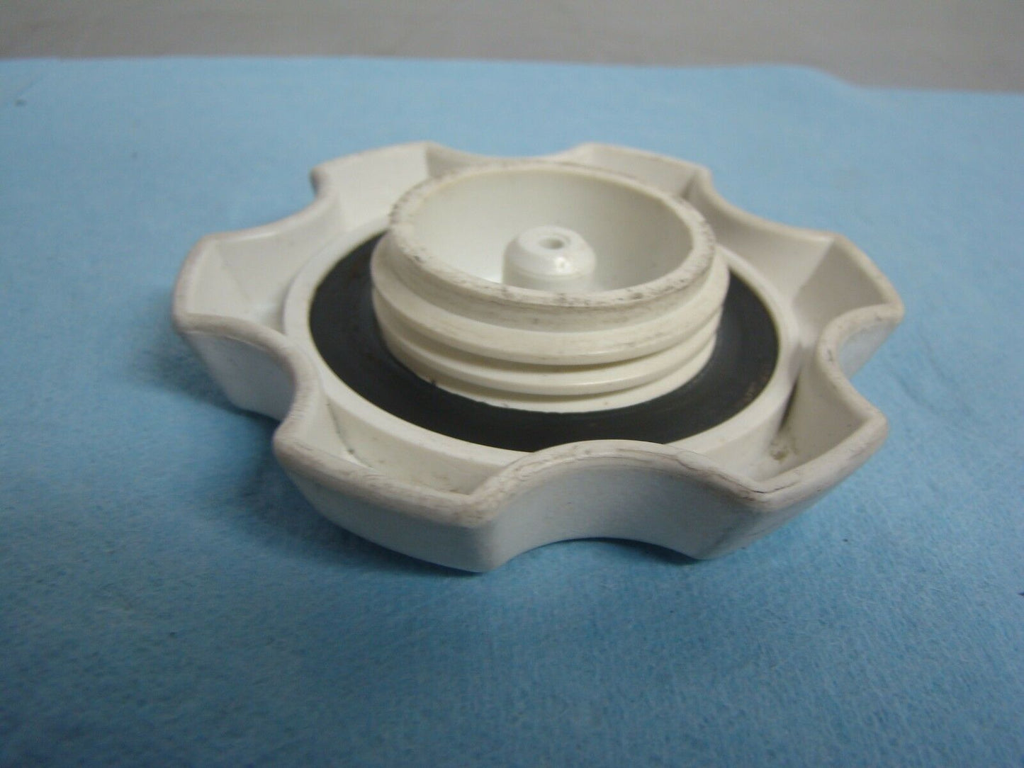 Yamaha Waverunner1989-2009 GP XLT FX VX110 OEM White Fuel Cap  GP7-U7831-11-00