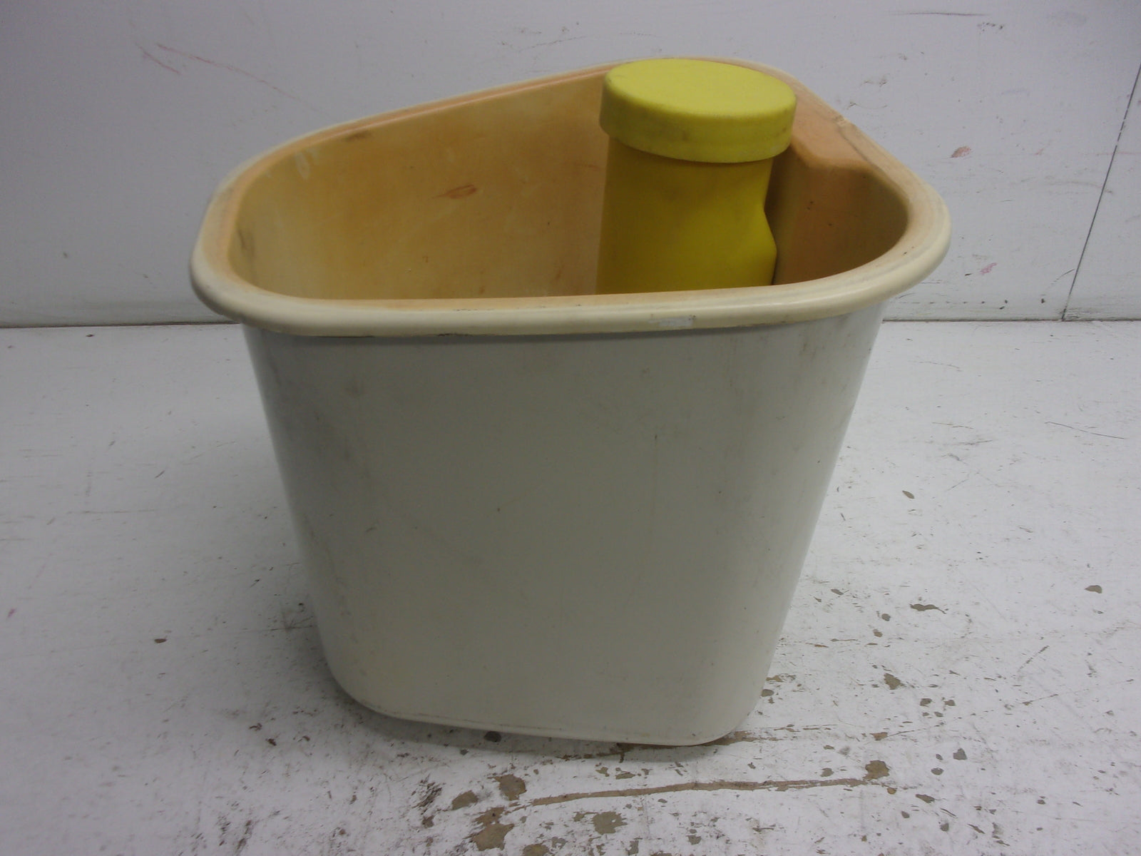 Yamaha WaveRunner 1997-2000 GP WaveRunner OEM Bow Locker Part# GP7-U475A-00-00